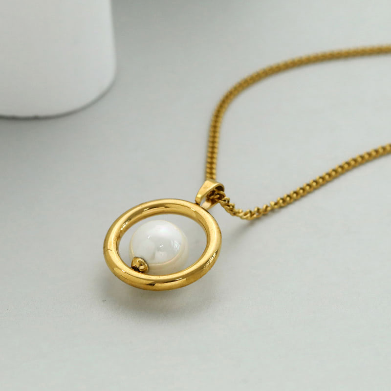 MOON - 18k Gold-Plated Pearl Circle Pendant Necklace | Minimalist & Elegant Hypoallergenic Jewelry - Enkanta
