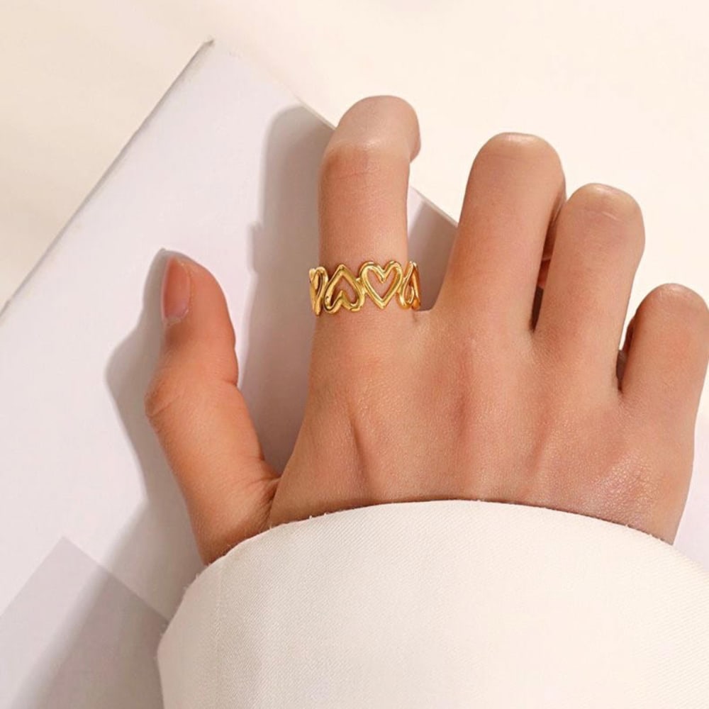 LOVE - 18k Gold-Plated Adjustable Hearts Band Ring | Romantic & Hypoallergenic Jewelry - Enkanta